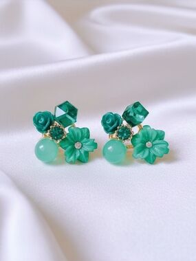 Green Floral Crystal Cluster Stud Earrings